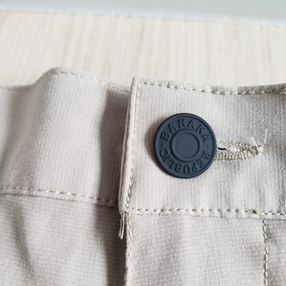 Banana Republic Shorts Mens 40 Beige Performance‎ Tech Golf Chino Pocket